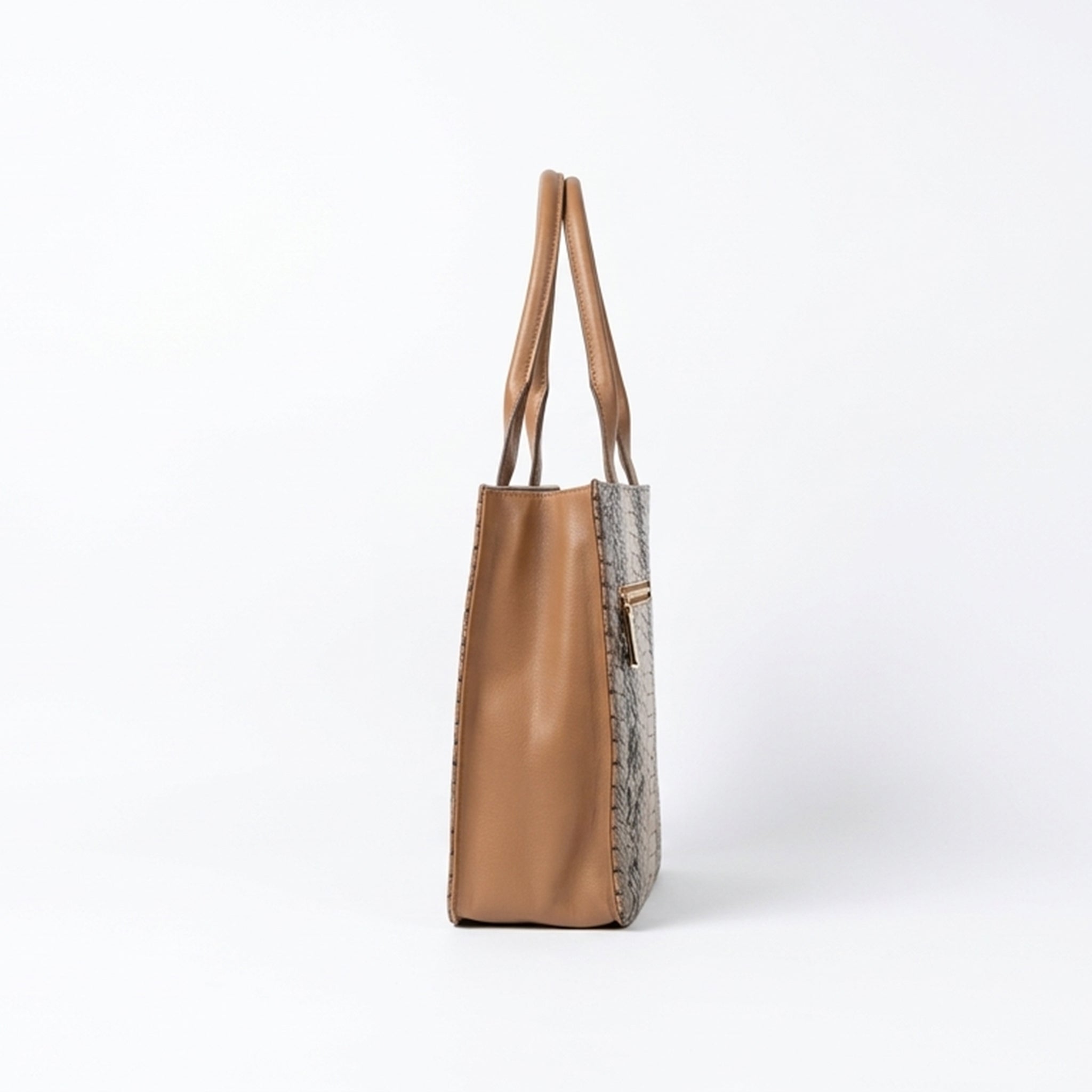 Leasto Crimson Croc Tote – Structured Handbag with Gold-Tone Accents
